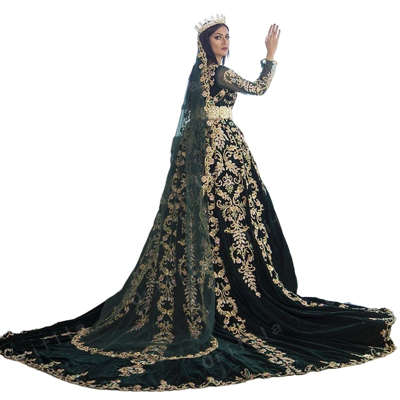 Middle East Arabic Dubai Muslim Wedding Dresses with Long Sleeve 2023 Hunter Green Gold Lace Applique Kaftan Caftan Bridal Gown