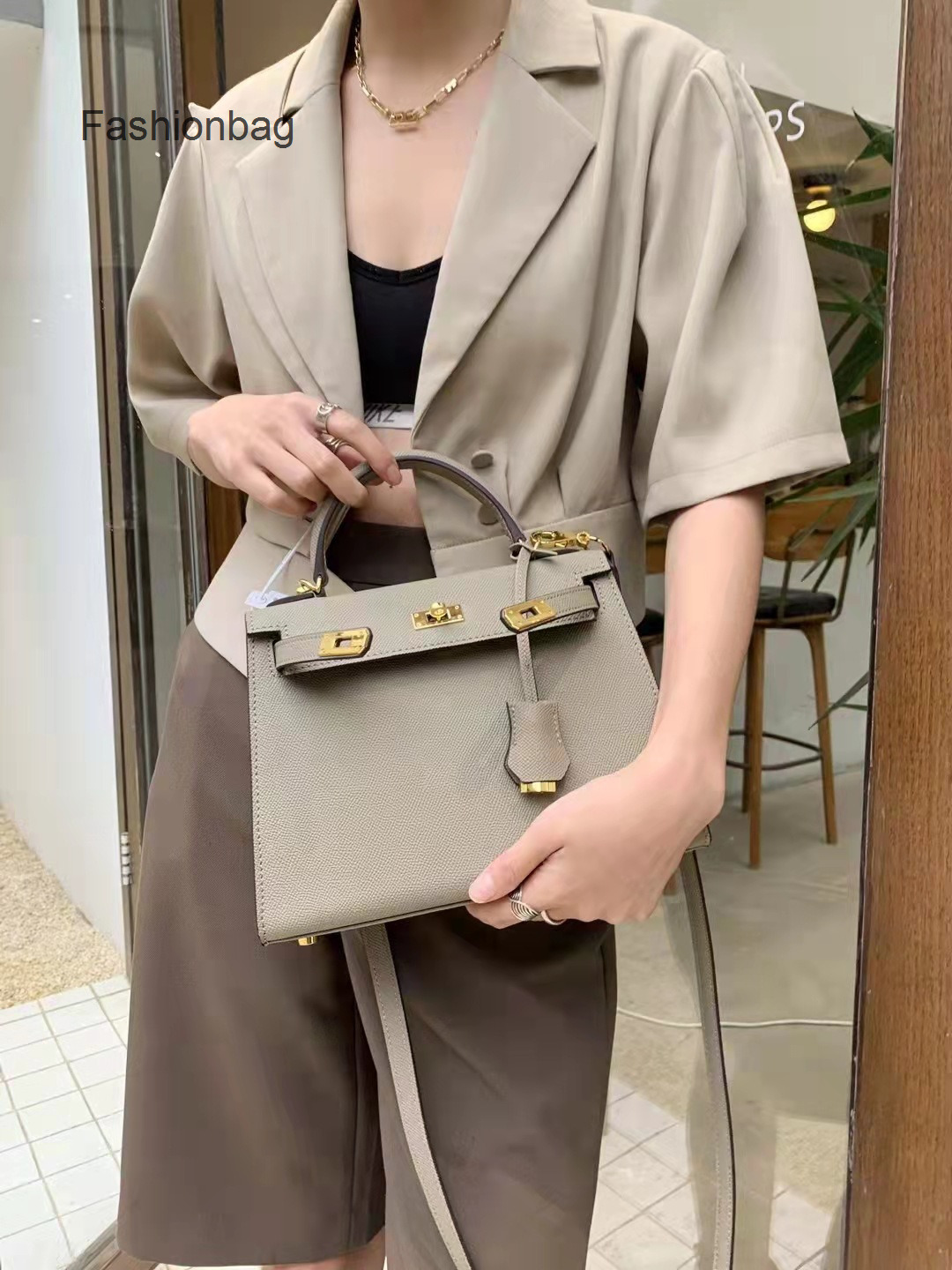 Fashion Designer Bag Hermee Bags Shoulder Crossbody Leather Handbags Palm Kellies Cowhide Portable Single Messenger Women's 25cm V5QKkellys, Red
Fashion Designer Bag Hermee Bags Shoulder Crossbody Leather Handbags Palm Kellies Cowhide Portable Single Messenger Women's 25cm V5QKkellys, Red