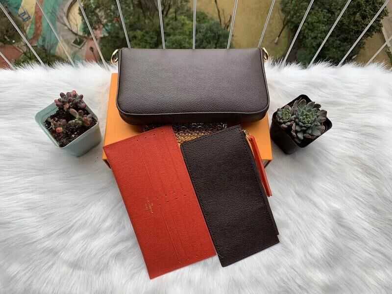 Luxurys Designer Bag 3pcs Set Women Bags Handbag Crossbody Genuine Leather Purse Fashion Shoulder Lady The Tote Bag 
Luxurys Designer Bag 3pcs Set Women Bags Handbag Crossbody Genuine Leather Purse Fashion Shoulder Lady The Tote Bag