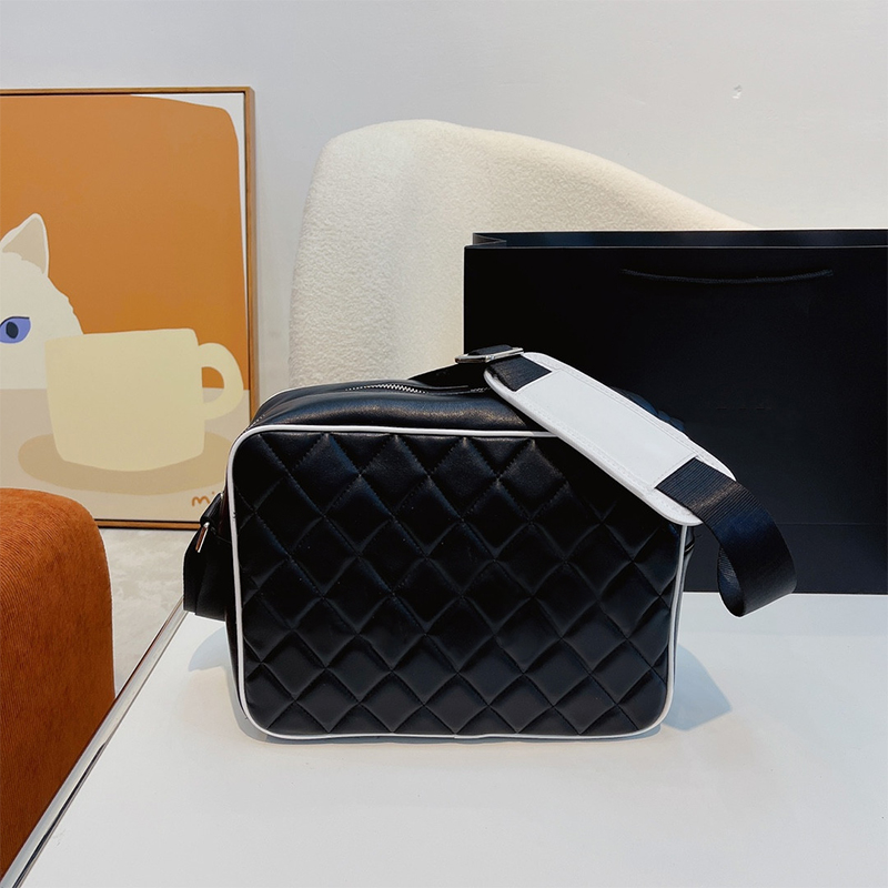 Retro messenger bags highend camera bag luxury designer bag large capacity men women purses fashion leather crossbody handbags designers, Black
Retro messenger bags highend camera bag luxury designer bag large capacity men women purses fashion leather crossbody handbags designers, Black