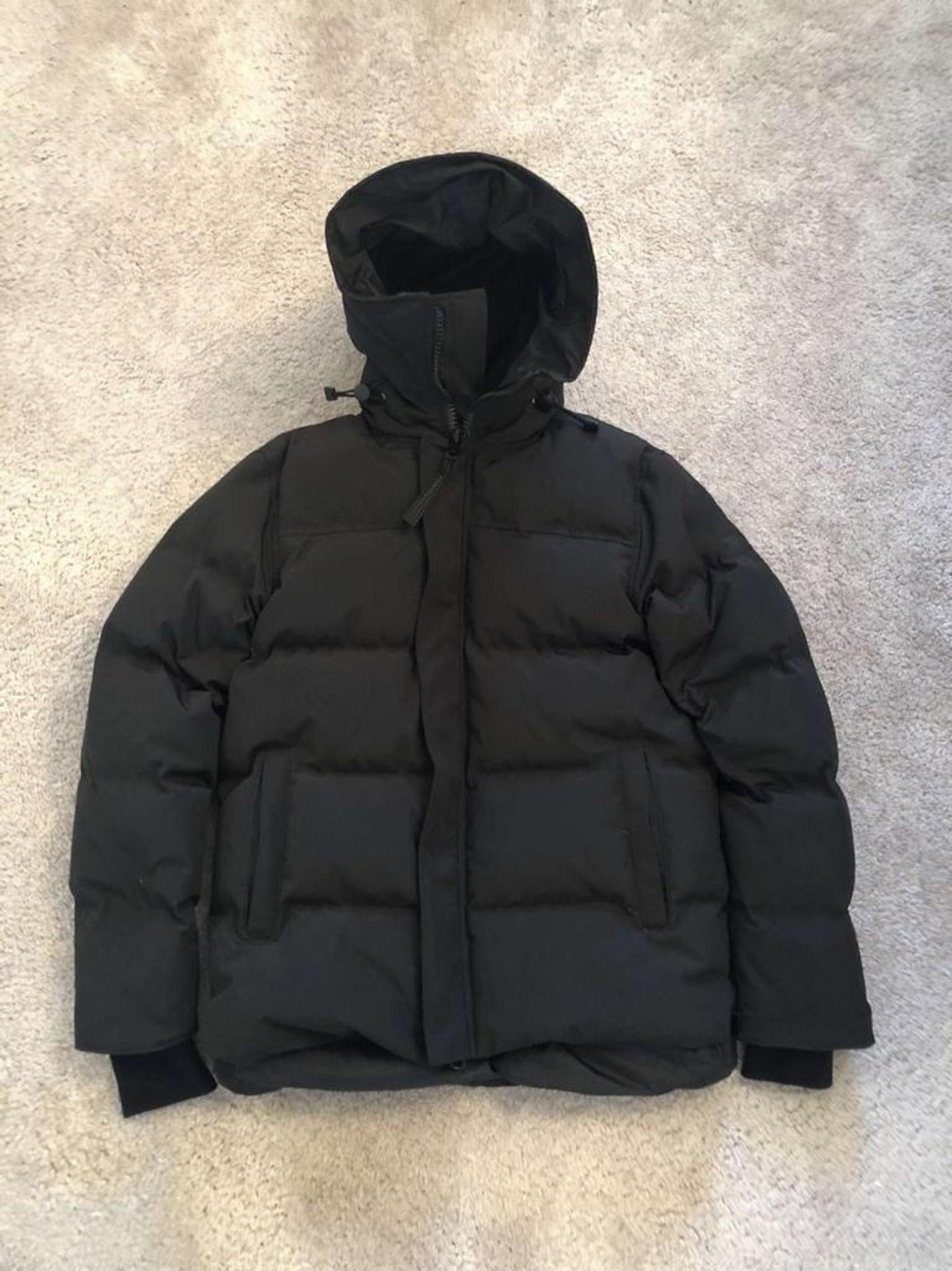 High Quality Mens Down jacket designers coat real big wolf fur Overcoat Clothing Casual fashion style Winter Outerwear outdoor parka, 15-four pockets 08 style with fur
High Quality Mens Down jacket designers coat real big wolf fur Overcoat Clothing Casual fashion style Winter Outerwear outdoor parka, 15-four pockets 08 style with fur
