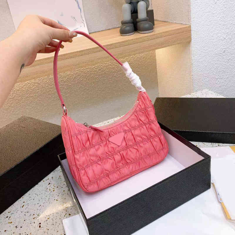 Prads totes designer handbag women bag Handbags Prade the Tote bags Luxuries designers womens crossbody Handbag Shoulder 7A high quality purses wallet 1LSS, Blue
Prads totes designer handbag women bag Handbags Prade the Tote bags Luxuries designers womens crossbody Handbag Shoulder 7A high quality purses wallet 1LSS, Blue