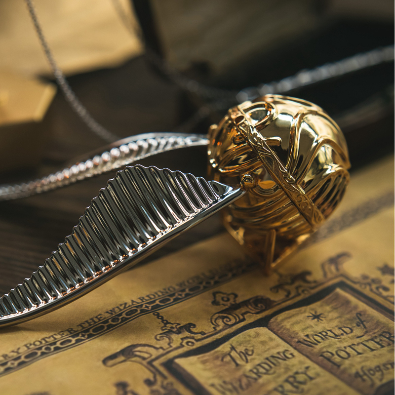 Gold Snitch Ring Box Wings Movable Luxury Jewelry Box Storage Organizer Case Displays Necklace Proposal Birthday Gift Box Ideas 220819
