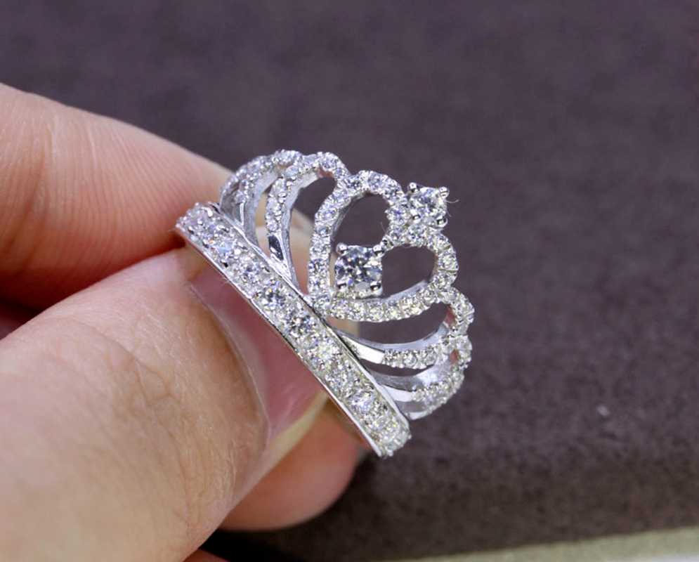 Wedding Rings Luxury Solid Silver Color Crown Ring Statement Jewelry Women Zircon Engagement Romantic Party GiftWedding
Wedding Rings Luxury Solid Silver Color Crown Ring Statement Jewelry Women Zircon Engagement Romantic Party GiftWedding