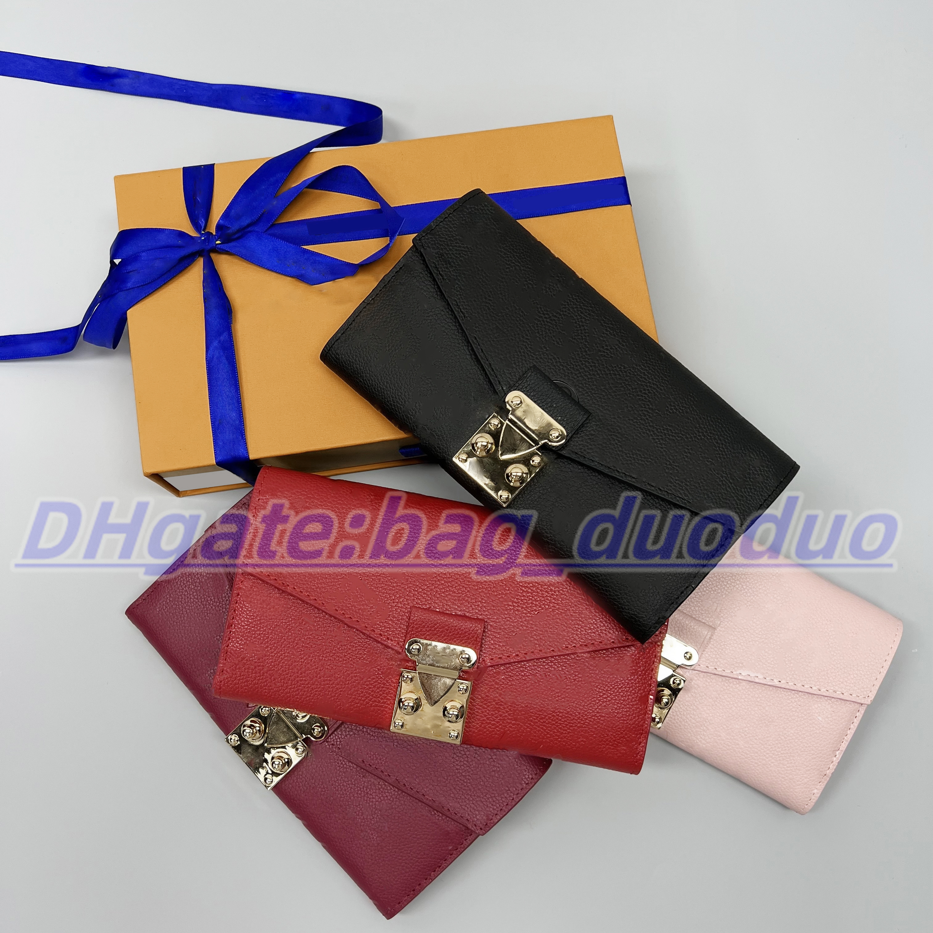 Luxurys Designers Genuine Leather Totes Clutch Bags Holder Wallets Embossing high quality Wallets handbag Men Women's card case Holders fashion chain Mini Key Purse, Pink embossed
Luxurys Designers Genuine Leather Totes Clutch Bags Holder Wallets Embossing high quality Wallets handbag Men Women's card case Holders fashion chain Mini Key Purse, Pink embossed