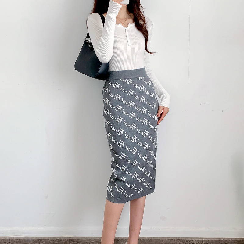 Fashion Womens Sweaters Dress Full Letters relief Knitted Hoodies Dresses Sets For Women Designer Long Skirts Charm Ladies Slim Sexy Dress Two-Pieces hip rawp skirt, Style f-1
Fashion Womens Sweaters Dress Full Letters relief Knitted Hoodies Dresses Sets For Women Designer Long Skirts Charm Ladies Slim Sexy Dress Two-Pieces hip rawp skirt, Style f-1