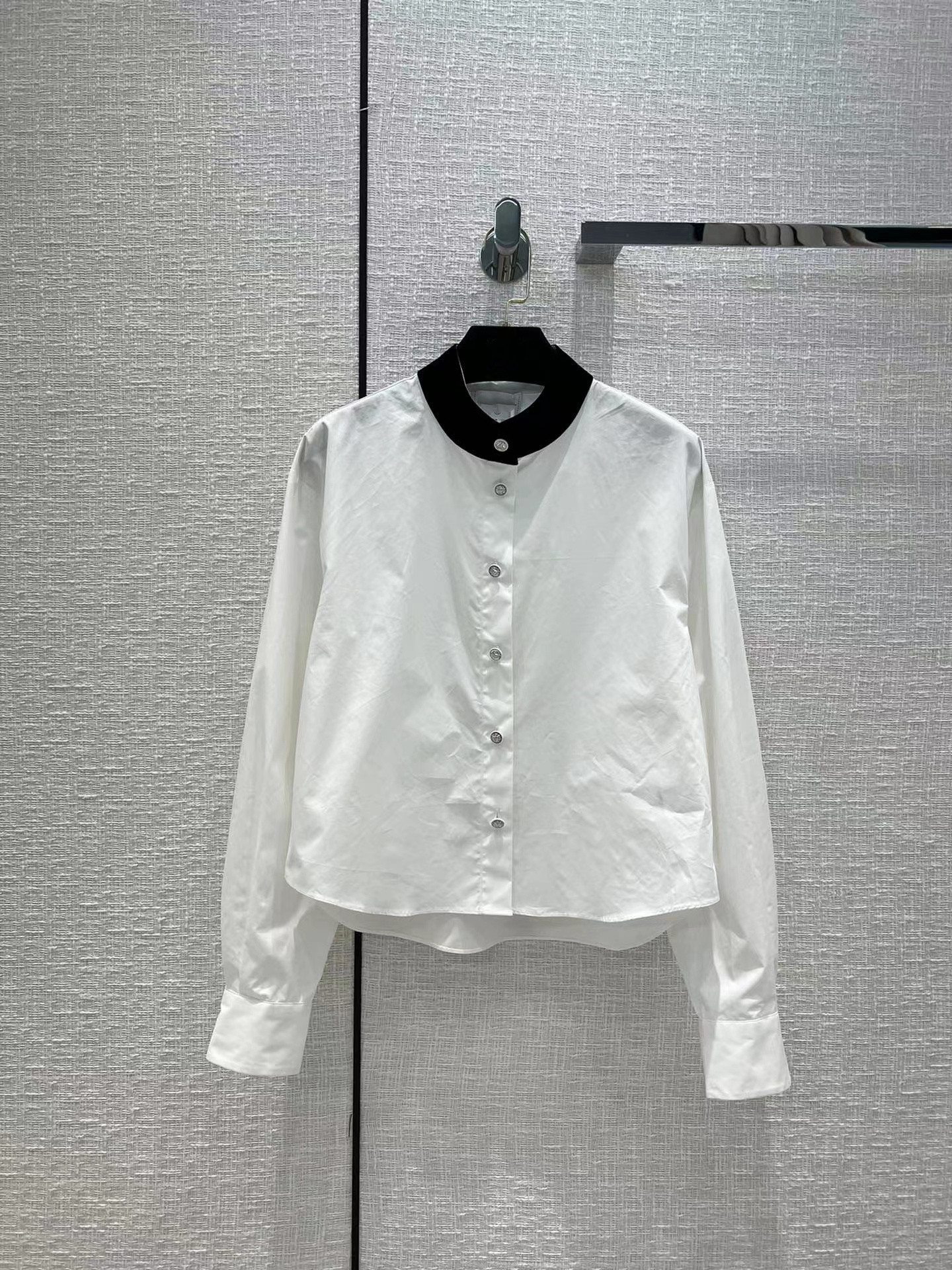 2022 Autumn O Neck Long Sleeve White Milan Runway Shirts Designer Blouses Brand Same Style Shirts 0820-2
2022 Autumn O Neck Long Sleeve White Milan Runway Shirts Designer Blouses Brand Same Style Shirts 0820-2