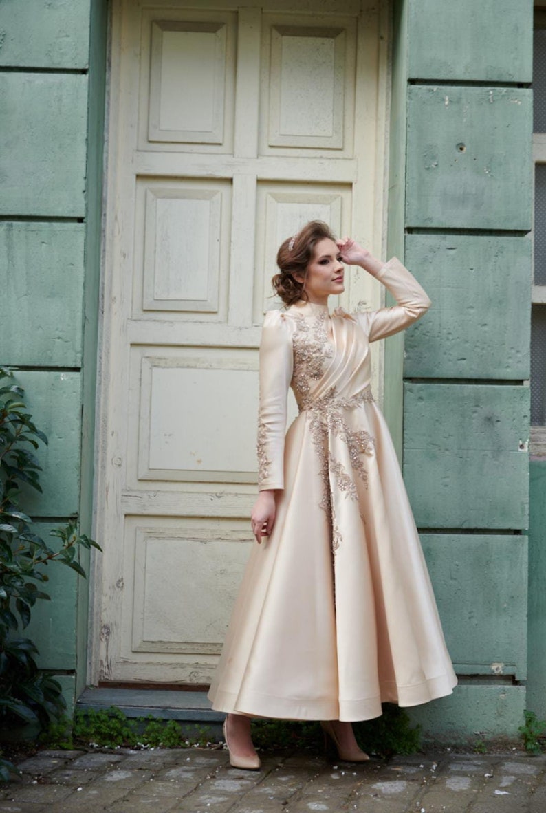 Elegant Gold Mother Of The Bride Dresses Ankle Length High Neck Long Sleeve Groom Mom Evening Prom Party Gowns Appliques Lace Beads Chic Muslim Weddin