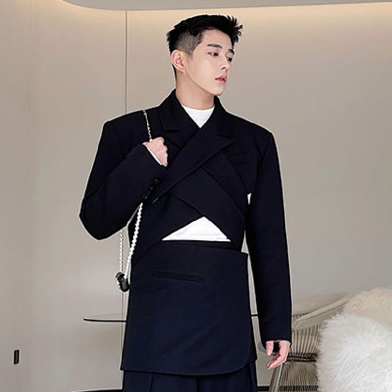 IEFB Menswear Fashion Cross Adjustable Wearing Backless Blazers Notched Long Sleeve Short Suit Jacket Male Autumn 220819