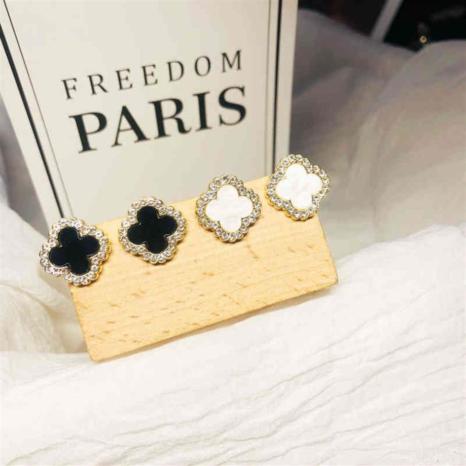 Yuheng Simple Four Leaf Clover Earrings Temperament High-end Real Gold Diamond Women's High-quality Minority2299
Yuheng Simple Four Leaf Clover Earrings Temperament High-end Real Gold Diamond Women's High-quality Minority2299