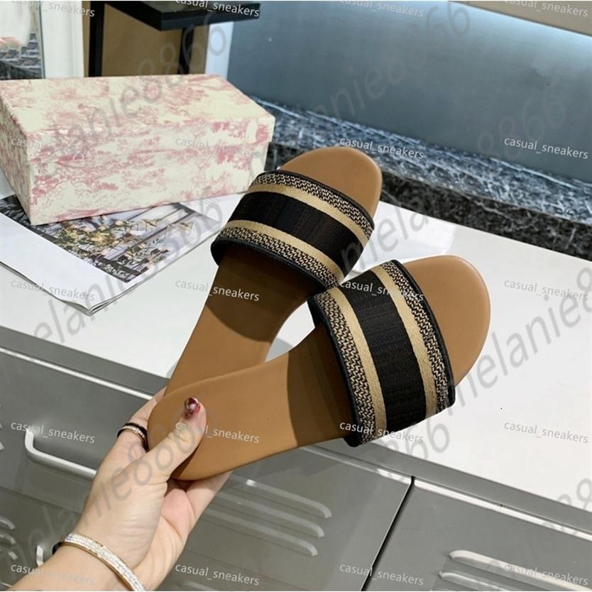 Women Embroidered Cotton Slippers Black Deep Blue Green Cd-Canvas Leather Flat Slides Womens Multicolor Embroidery Slipper Home Fl236H
Women Embroidered Cotton Slippers Black Deep Blue Green Cd-Canvas Leather Flat Slides Womens Multicolor Embroidery Slipper Home Fl236H