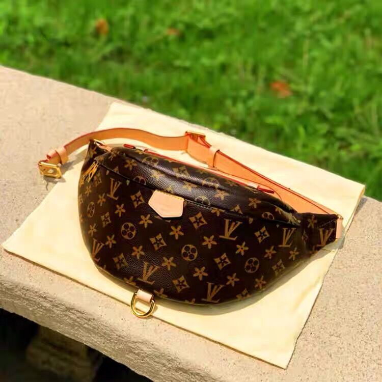 2022 brand Designer newest Bags stlye famous brands Bumbags Cross Body Shoulder Bag Autn Material Waist handBags Bumbag Fanny Pack Bum 136, Brown
2022 brand Designer newest Bags stlye famous brands Bumbags Cross Body Shoulder Bag Autn Material Waist handBags Bumbag Fanny Pack Bum 136, Brown