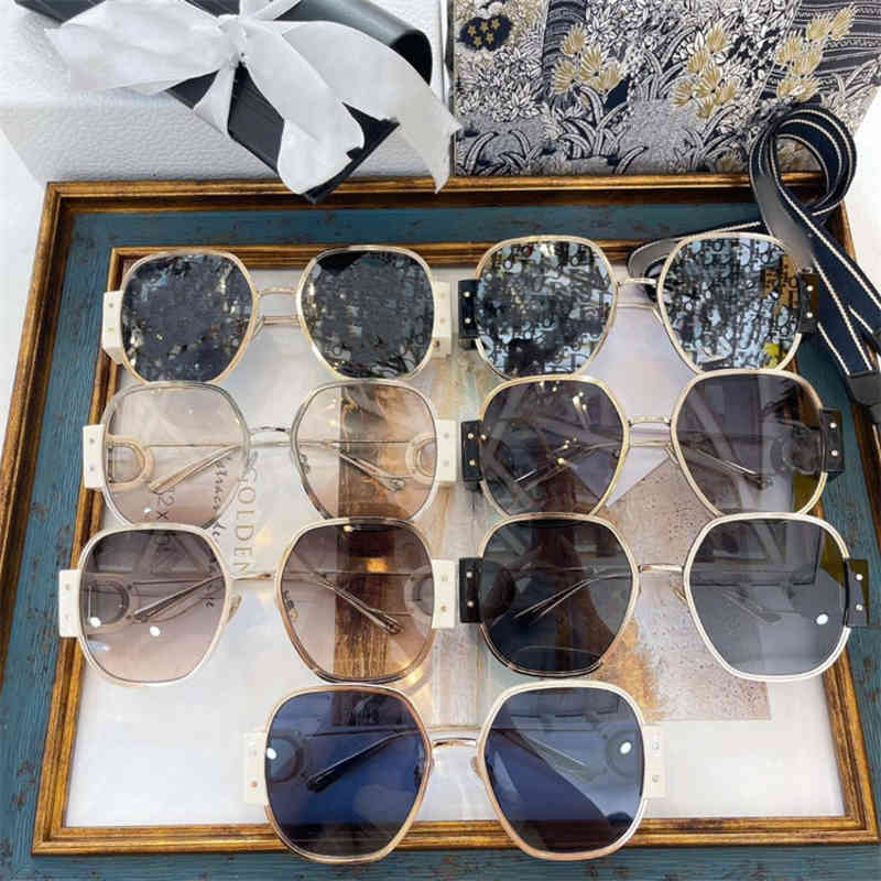 Sunglasses Family D Li AI Yang Ying the same square sunglasses women's showing a small face 30montaigne s5u Montaigne tide XJR6