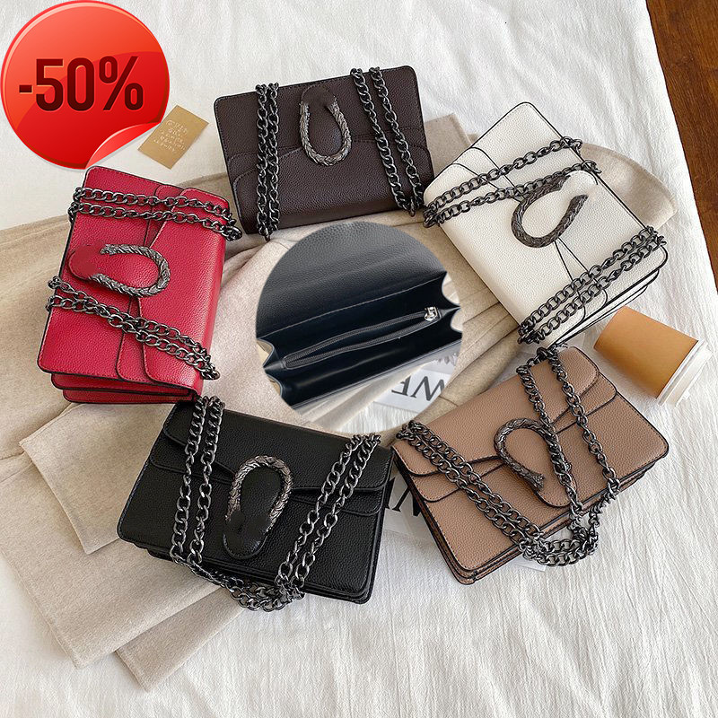 Designer Bags Women's 2022 New Fashion Online Red Fashion Diagonal Versatile Temperament One Shoulder Women's Small Square Chain Supertote purses ladies handbags, Black
Designer Bags Women's 2022 New Fashion Online Red Fashion Diagonal Versatile Temperament One Shoulder Women's Small Square Chain Supertote purses ladies handbags, Black