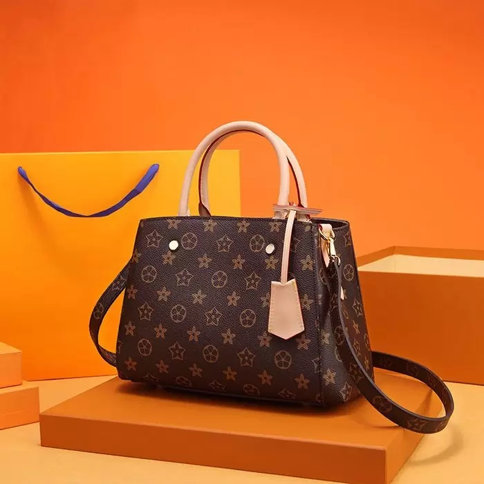 2022 viutont womens Designer Luxury Brand Bag Handbag Leather Striped Handle with Shoulder Strap 41056, Don't shoot!
2022 viutont womens Designer Luxury Brand Bag Handbag Leather Striped Handle with Shoulder Strap 41056, Don't shoot!