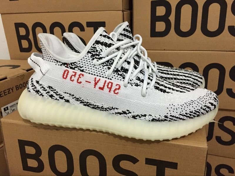 shoes Men Women Casual shoes Beige Black Mono Rock Bone Dazzling Blue Oreo Zebra Bone Onyx High Version Yeezies''350''adidaies''2, 38
shoes Men Women Casual shoes Beige Black Mono Rock Bone Dazzling Blue Oreo Zebra Bone Onyx High Version Yeezies''350''adidaies''2, 38