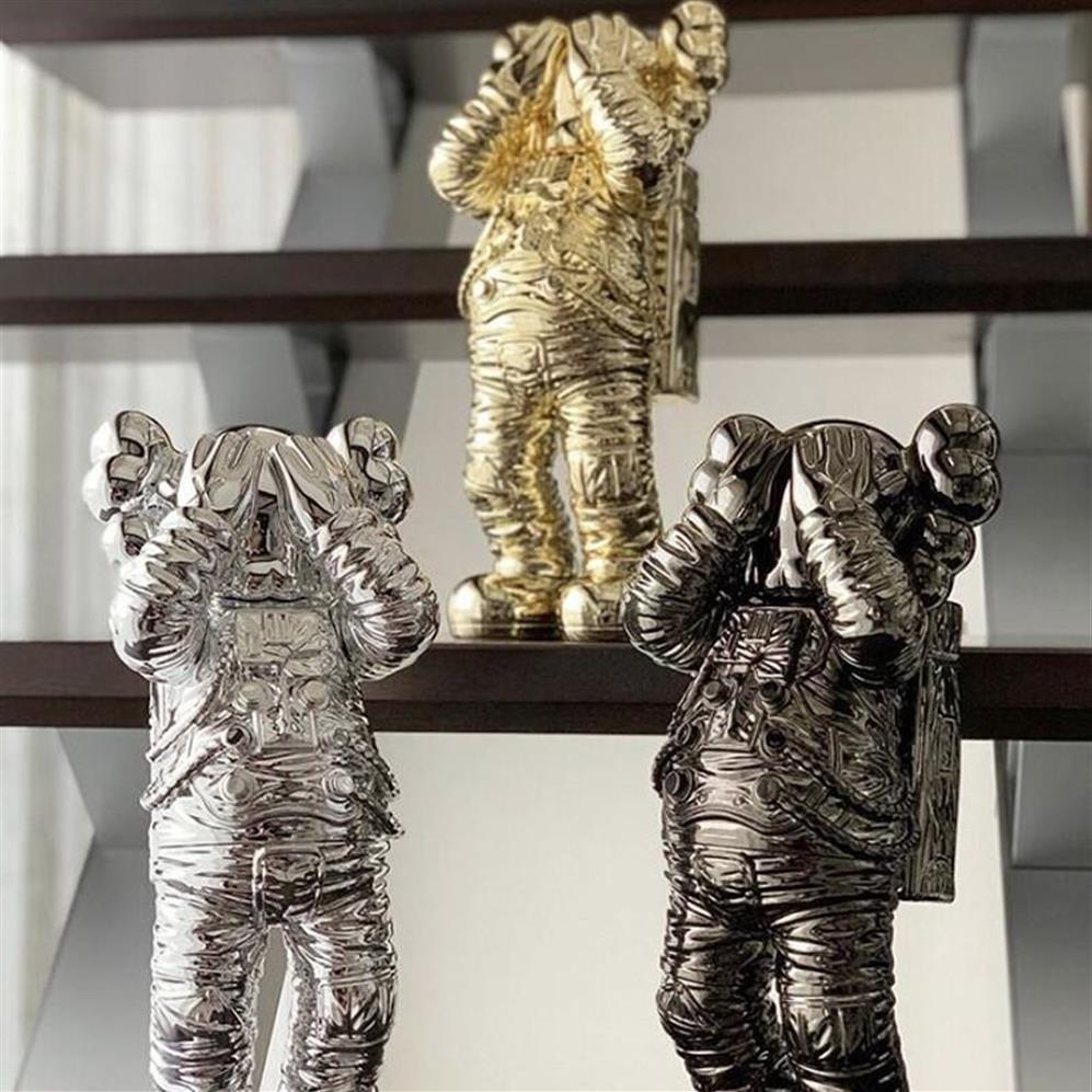 Popular 30CM 2 5KG The Holiday Spaceman Companion Figure With Original Box Action Figure model decorations kids gift2849
Popular 30CM 2 5KG The Holiday Spaceman Companion Figure With Original Box Action Figure model decorations kids gift2849