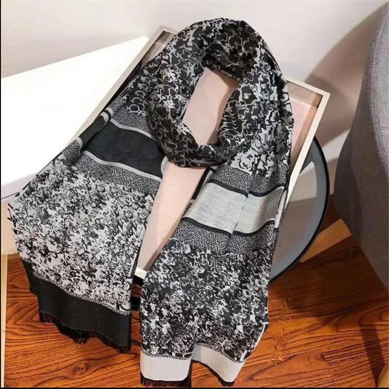 Luxury jewelry Classic Designer Silk G Scarves Scarf Women Fashion Long Neck Winter Wool Scarfs Design Cashmere Scarve Male Warm Plaid Cotton Shawl Wraps
Luxury jewelry Classic Designer Silk G Scarves Scarf Women Fashion Long Neck Winter Wool Scarfs Design Cashmere Scarve Male Warm Plaid Cotton Shawl Wraps