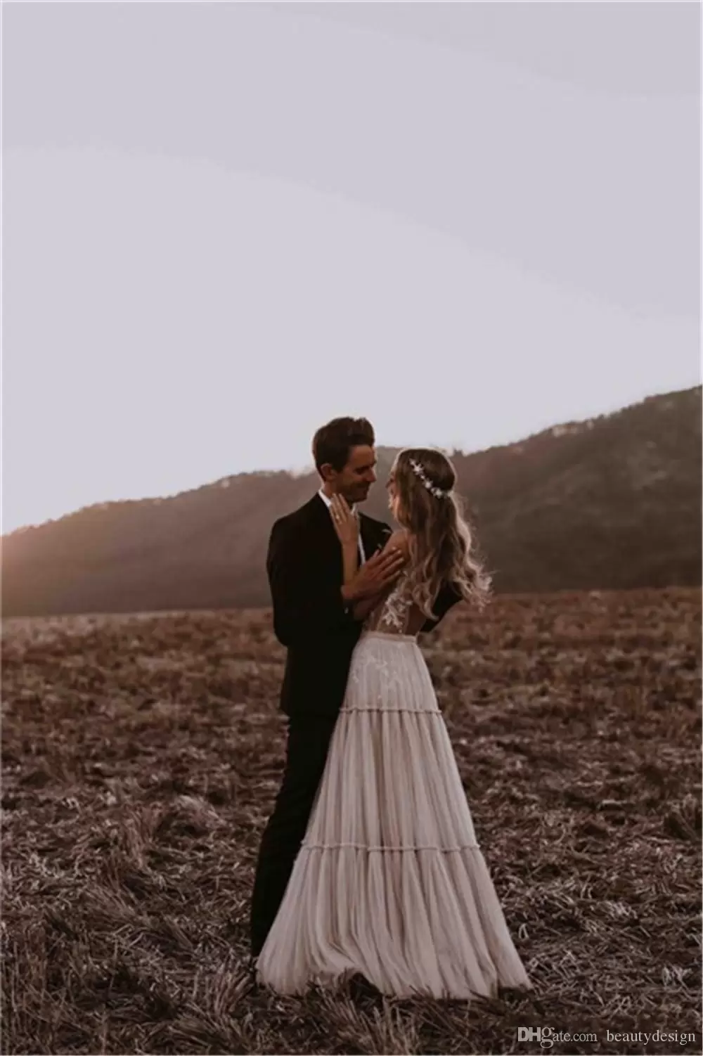 2022 Boho Country Wedding Dresses Bridal Gown with Lace Applique Straps Sweep Train Plunging V Neck A Line Custom Made Plus Size Vestido De Novia