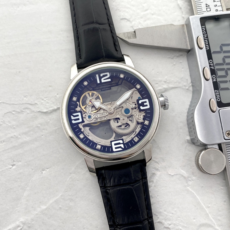 Men Watch Stainless Steel Two stitches 42MM Machinery Automatic mechanical Movement Watches Top Luxury Brand leather Strap Fashion PAT
Men Watch Stainless Steel Two stitches 42MM Machinery Automatic mechanical Movement Watches Top Luxury Brand leather Strap Fashion PAT