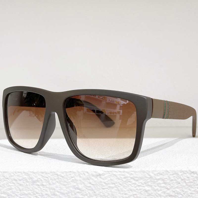 progettista Sunglasses 1124 Trend Brand Top Quality Brown Square Occhiali da sole Men Women Self Driving Travel UV400 Protective Glasses with Original Box
progettista Sunglasses 1124 Trend Brand Top Quality Brown Square Occhiali da sole Men Women Self Driving Travel UV400 Protective Glasses with Original Box