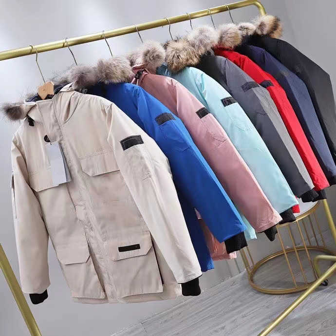 Fashion Mens Stylist Coat Couple Parka Winter Hooded Jacket Waterproof Fabric Men Women Warm Feather Overcoat Down Jackets Independent, 7#
Fashion Mens Stylist Coat Couple Parka Winter Hooded Jacket Waterproof Fabric Men Women Warm Feather Overcoat Down Jackets Independent, 7#