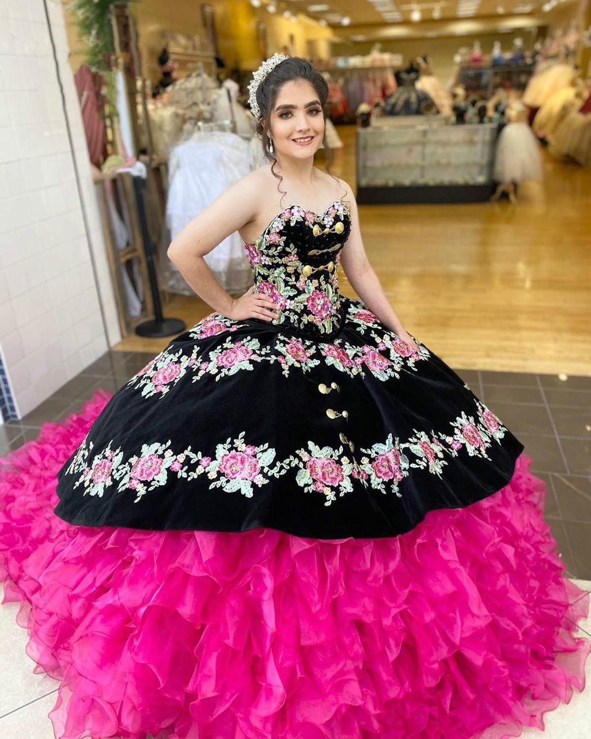 Vintage Charro Quinceanera Dresses Floral Embroidered Ruffle Mexican Style Sweet 15 Dress 16 Years Girls Corset Fuchsia And Black Masquerade Prom