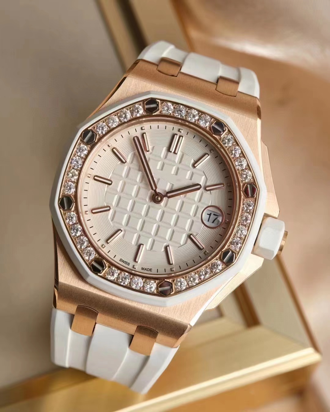 AP women's Watch RoyalOak Offshore series new automatic quartz watch appearance temperament fashion 2022
AP women's Watch RoyalOak Offshore series new automatic quartz watch appearance temperament fashion 2022