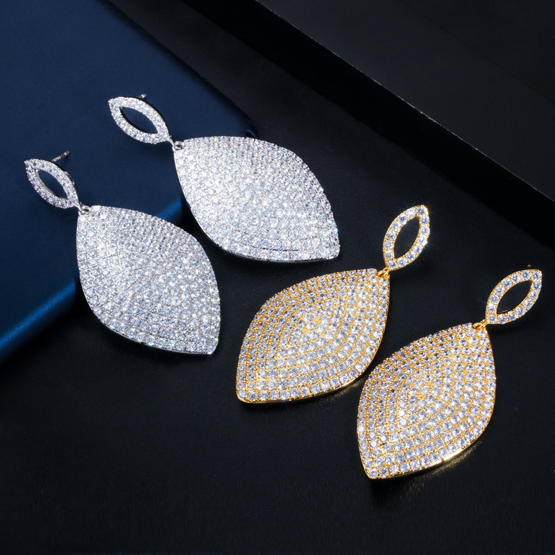 2024 Sparkling Dangle Earrings Luxury Jewelry 925 Sterling Silver Gold Fill Pave White Sapphire CZ Diamond Gemstones Party Women Wedding Drop Leaf Ear