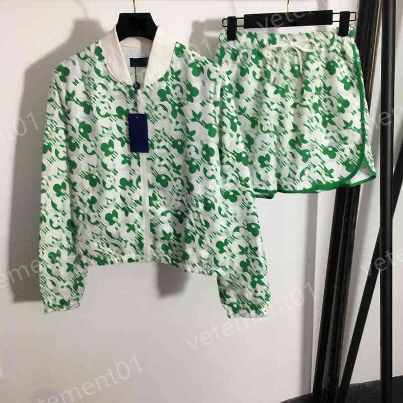 Womens Designer Clothing Two Piece Pants Jacket Shorts Sets Brand Jackets Tracksuits Apparel 
Womens Designer Clothing Two Piece Pants Jacket Shorts Sets Brand Jackets Tracksuits Apparel