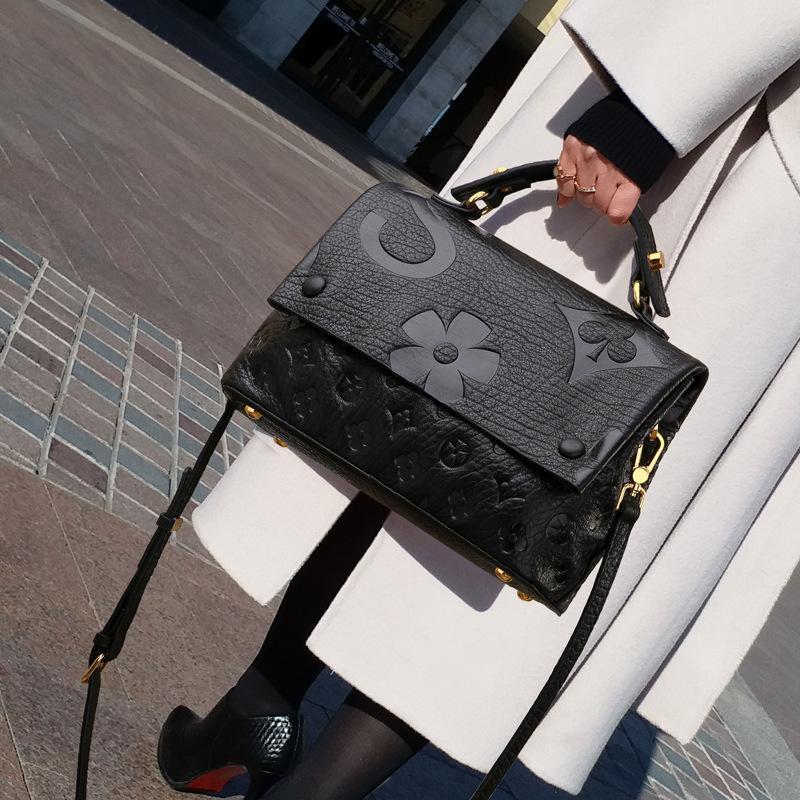 Backpack Style Luxury Ladies Bags Fashion Women Messenger Bag High-quality Small Handbags All Match Black Shoulder Handbag Designer ToteBack
Backpack Style Luxury Ladies Bags Fashion Women Messenger Bag High-quality Small Handbags All Match Black Shoulder Handbag Designer ToteBack
