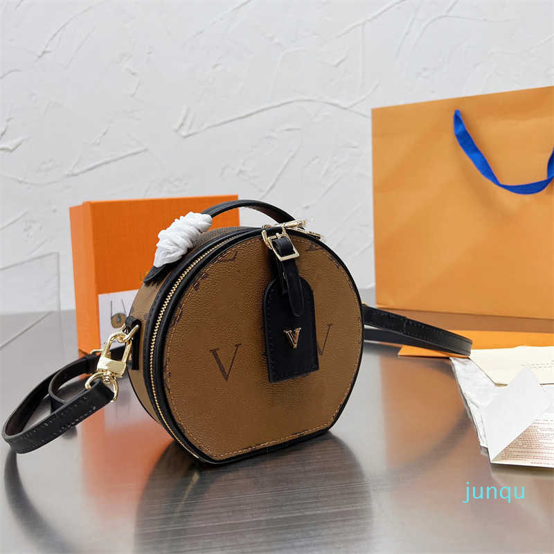 Top Quality Women Bags Classic Square Trend Totes Vintage Purse Leather Cross
Top Quality Women Bags Classic Square Trend Totes Vintage Purse Leather Cross