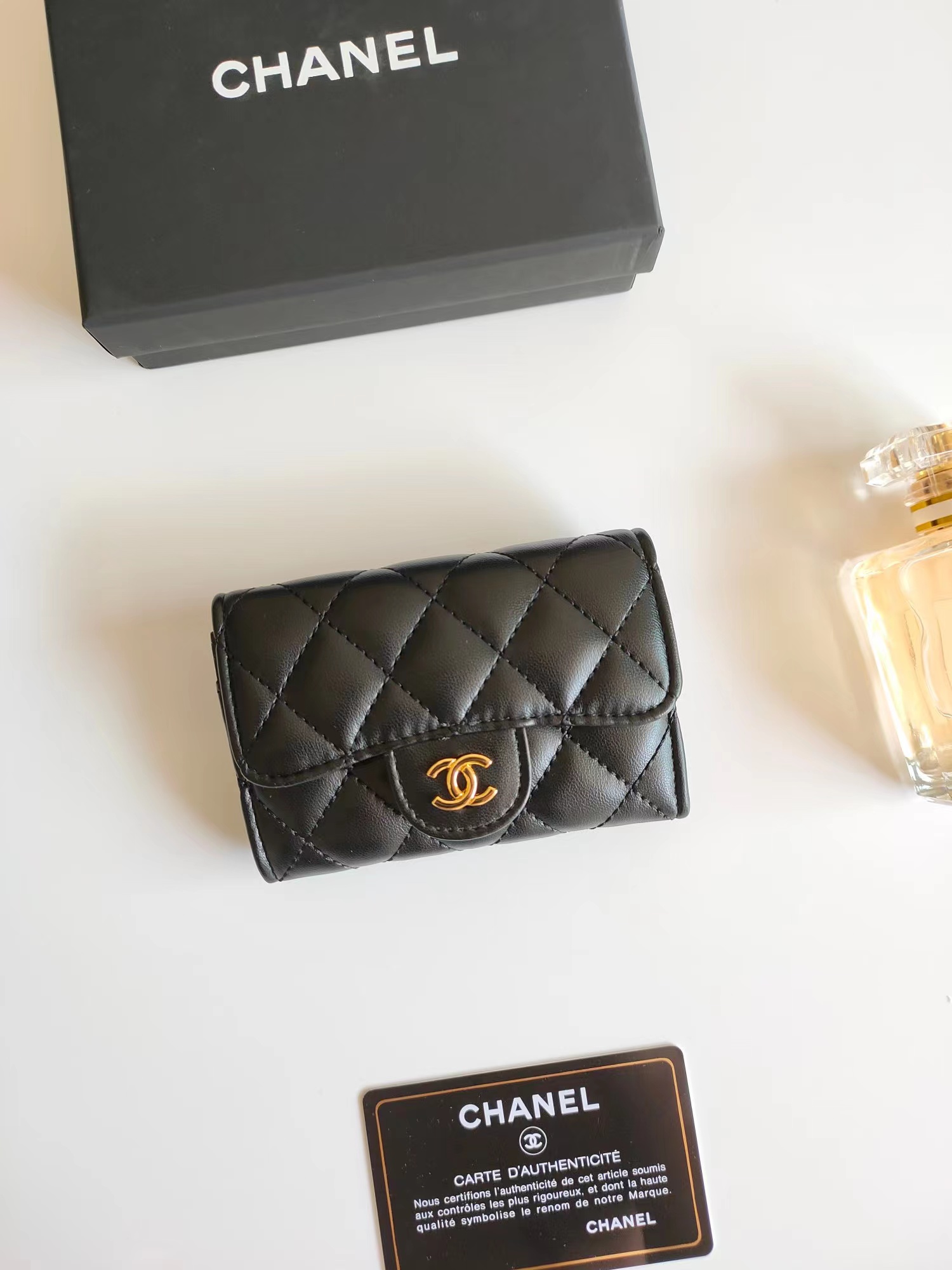 Cha-nel dupe Designed Flap Wallet Card Holder Brand Wallets AS Key Chain Decoration Zipper Coin Purse with Gift box, Gg marmont black
Cha-nel dupe Designed Flap Wallet Card Holder Brand Wallets AS Key Chain Decoration Zipper Coin Purse with Gift box, Gg marmont black