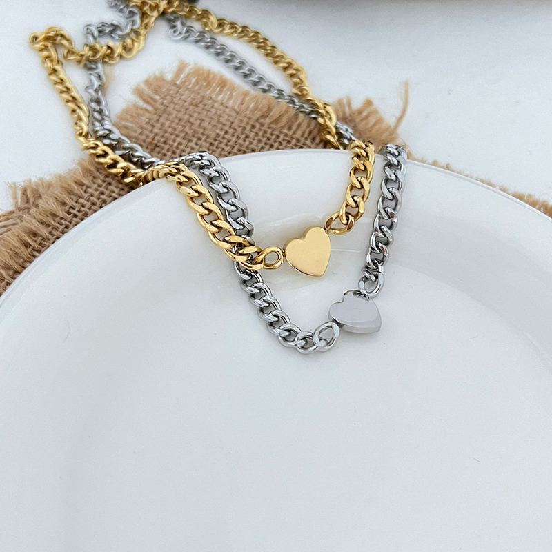 Chokers Titanium Steel Heart Choker Necklace Waterproof And Anti-Fading Cuban Chain Love Chunky Collar For Friends GiftsChokers
Chokers Titanium Steel Heart Choker Necklace Waterproof And Anti-Fading Cuban Chain Love Chunky Collar For Friends GiftsChokers