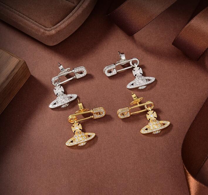 Brass Pin Earrings Ear Studs Western Queen Planet star Women Saturn Earring Designer Jewelr
Brass Pin Earrings Ear Studs Western Queen Planet star Women Saturn Earring Designer Jewelr
