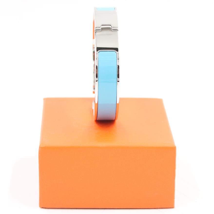 Luxury Brand High Designer 12mm Silver Metal Enamel Cuff Stainless Steel Letter Bracelets&Bangles Lovers Engagement Women Bracelet301j
Luxury Brand High Designer 12mm Silver Metal Enamel Cuff Stainless Steel Letter Bracelets&Bangles Lovers Engagement Women Bracelet301j