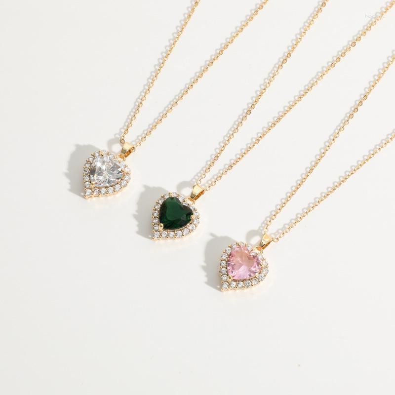 Pendant Necklaces Fashion Women Temperament Colorful Gem Zircon Inlaid Heart Necklace Elegant Party NecklacePendant
Pendant Necklaces Fashion Women Temperament Colorful Gem Zircon Inlaid Heart Necklace Elegant Party NecklacePendant