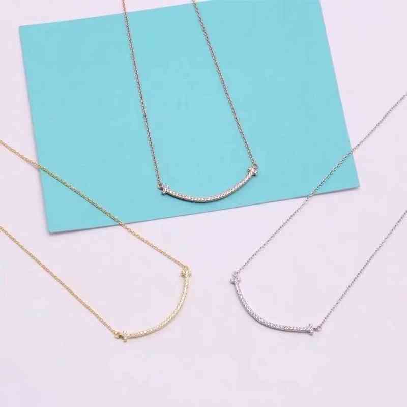 Famous Designer Woman Love Original Pendant Necklaces S925 Necklace Sexy Clavicle Smile Pendant Necklace With Box G220818
Famous Designer Woman Love Original Pendant Necklaces S925 Necklace Sexy Clavicle Smile Pendant Necklace With Box G220818