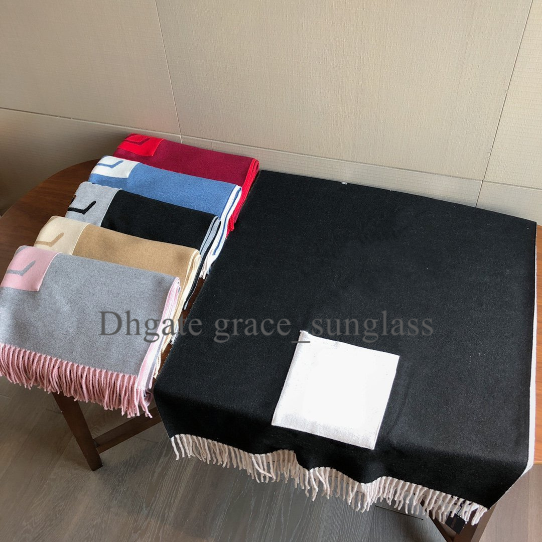 Wholesale Designer Letter Cashmere Scarf For Women Autumn And Winter Shawl Dual-use Thick pocket warm Trendy Jacquard Long Scarves Double Side Lady Wrap Large Size
Wholesale Designer Letter Cashmere Scarf For Women Autumn And Winter Shawl Dual-use Thick pocket warm Trendy Jacquard Long Scarves Double Side Lady Wrap Large Size