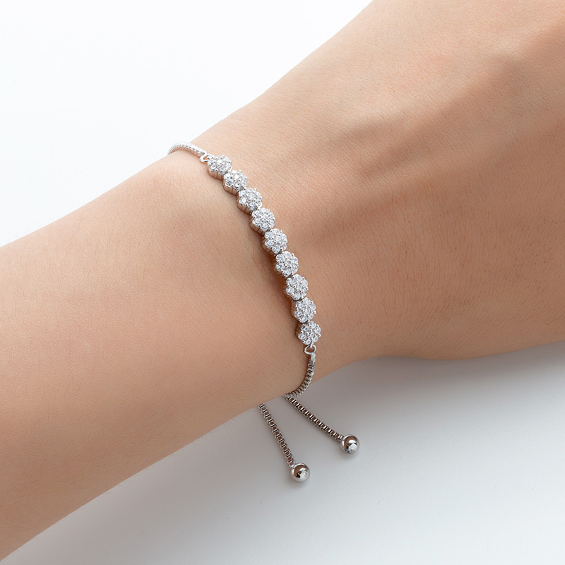 Link Chain Nankiya Classic Trendsetting Cubic Zircon Crystal Adjustable Bolo Bracelet Small Flower Connected Part Bangle For Wedding NB629Li
Link Chain Nankiya Classic Trendsetting Cubic Zircon Crystal Adjustable Bolo Bracelet Small Flower Connected Part Bangle For Wedding NB629Li