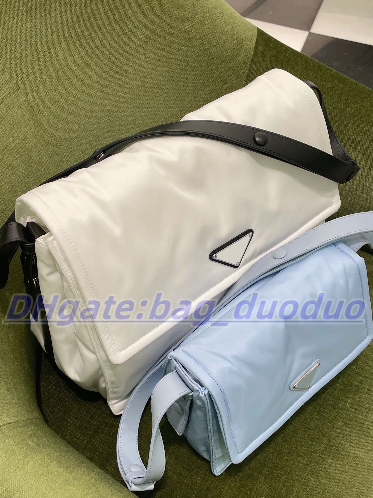 Luxury Designers Bags laptop pochette tramp postman shoulder tote computer crossbody Hobo, Carton
Luxury Designers Bags laptop pochette tramp postman shoulder tote computer crossbody Hobo, Carton