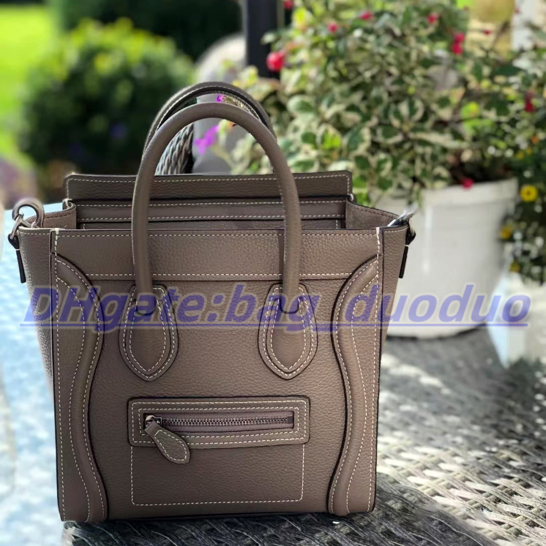Luxurys Designers Bags LUGGAGE Smile Genuine Leather high quality handbag sling bag tote pochette weekend classic fashion Clutch famous Cross Body Shoulder Totes, Carton
Luxurys Designers Bags LUGGAGE Smile Genuine Leather high quality handbag sling bag tote pochette weekend classic fashion Clutch famous Cross Body Shoulder Totes, Carton