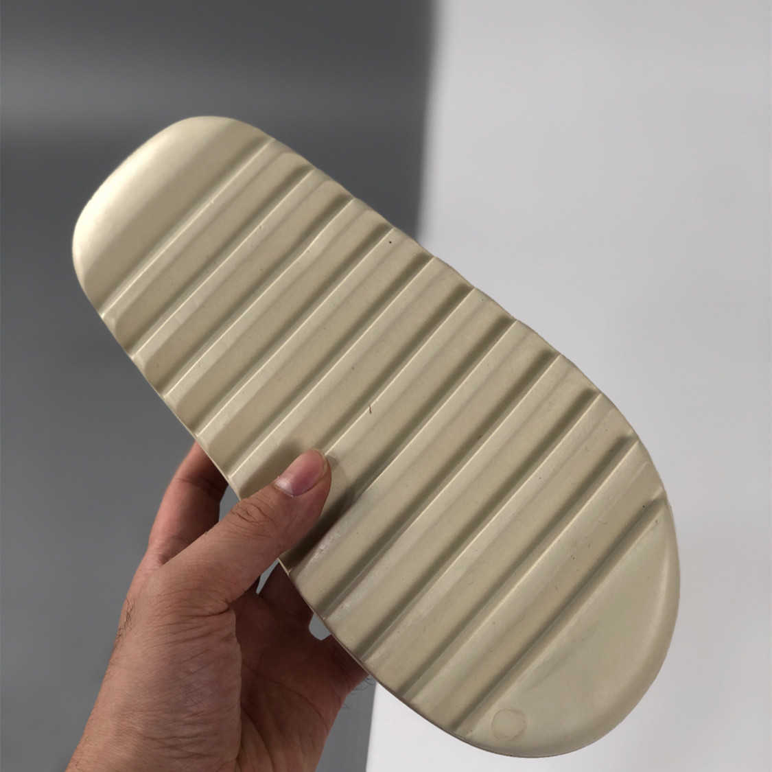 BFoam Runner Designer Slides Slippers Shoes Eva Rubber Desert Sand Brown Flat Beach West Men Women Bone Pattern Graffiti Onyx Pure Sandals, 20
BFoam Runner Designer Slides Slippers Shoes Eva Rubber Desert Sand Brown Flat Beach West Men Women Bone Pattern Graffiti Onyx Pure Sandals, 20