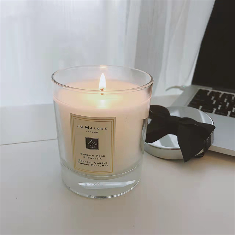 Jo Malone Wild Bluebell Sea Salt English Pear 200g Scented Candles charming smell long lasting fast ship
Jo Malone Wild Bluebell Sea Salt English Pear 200g Scented Candles charming smell long lasting fast ship