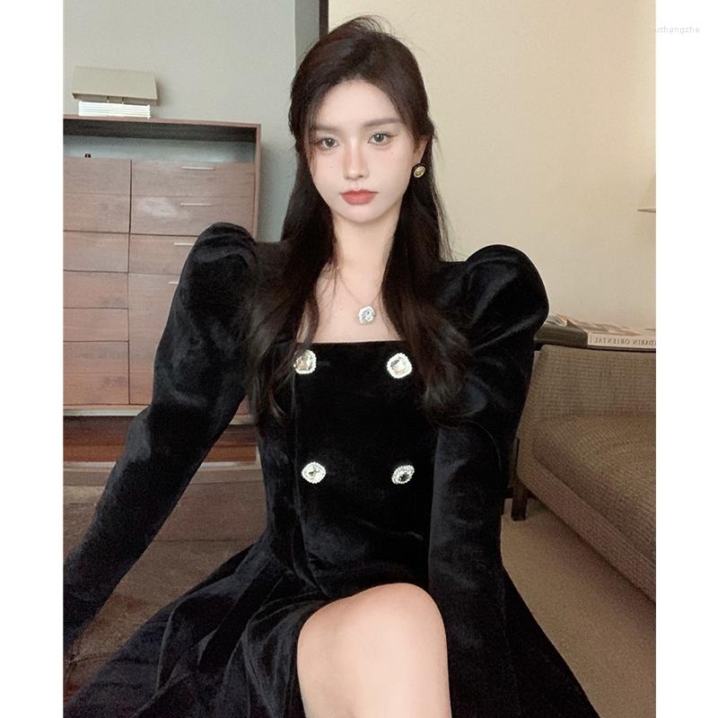 Casual Dresses Neck Black Dress Female Autumn Winter Hepburn Velvet A-line Bubble Sleeve Waist Closing Long Small, See chart
Casual Dresses Neck Black Dress Female Autumn Winter Hepburn Velvet A-line Bubble Sleeve Waist Closing Long Small, See chart