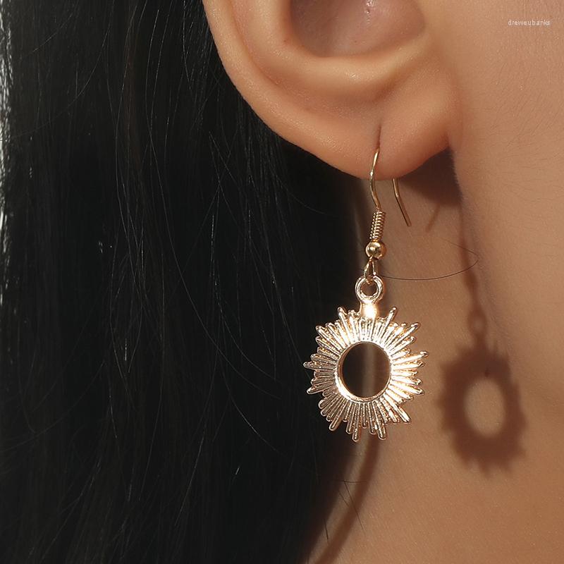 Dangle Earrings & Chandelier Elegant And Exquisite Sun Flower Drop For Woman 2022 Classic Jewelry Luxury Party Girl's Unusual 
Dangle Earrings & Chandelier Elegant And Exquisite Sun Flower Drop For Woman 2022 Classic Jewelry Luxury Party Girl's Unusual