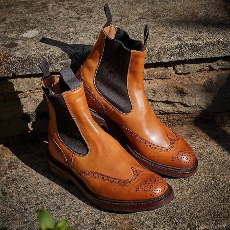 Men British Bullock Ankle Boots PU Pointed Carved Slip-On Fashion Business Casual Shoes
