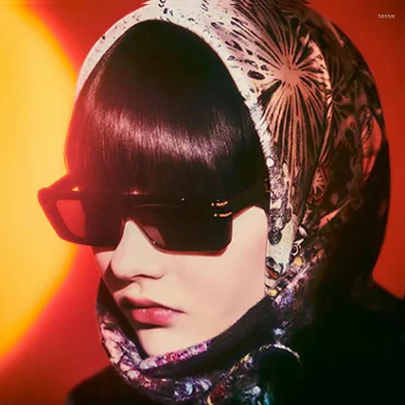 Sunglasses Retro Fashion Square Woman Vintage Style Rivet Rectangle For Women Small Glasses UV400
Sunglasses Retro Fashion Square Woman Vintage Style Rivet Rectangle For Women Small Glasses UV400