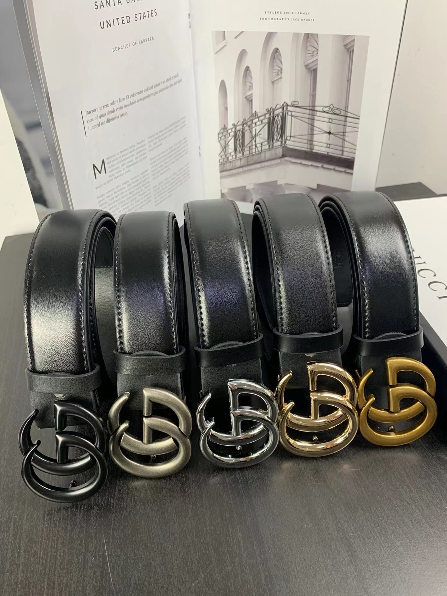 Designer belt Luxurys Berets fashion leather belt 5 colors classic width 3.8cm and 2.5cm, Black+golden buckle+box
Designer belt Luxurys Berets fashion leather belt 5 colors classic width 3.8cm and 2.5cm, Black+golden buckle+box