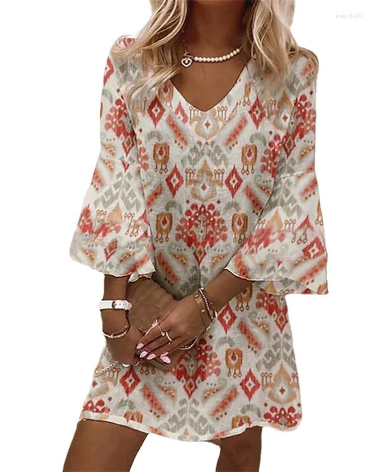 Casual Dresses Women' 2022 European And American Fresh Printed V-Neck 3/4 Sleeves Mini Dress, Picture 7
Casual Dresses Women' 2022 European And American Fresh Printed V-Neck 3/4 Sleeves Mini Dress, Picture 7